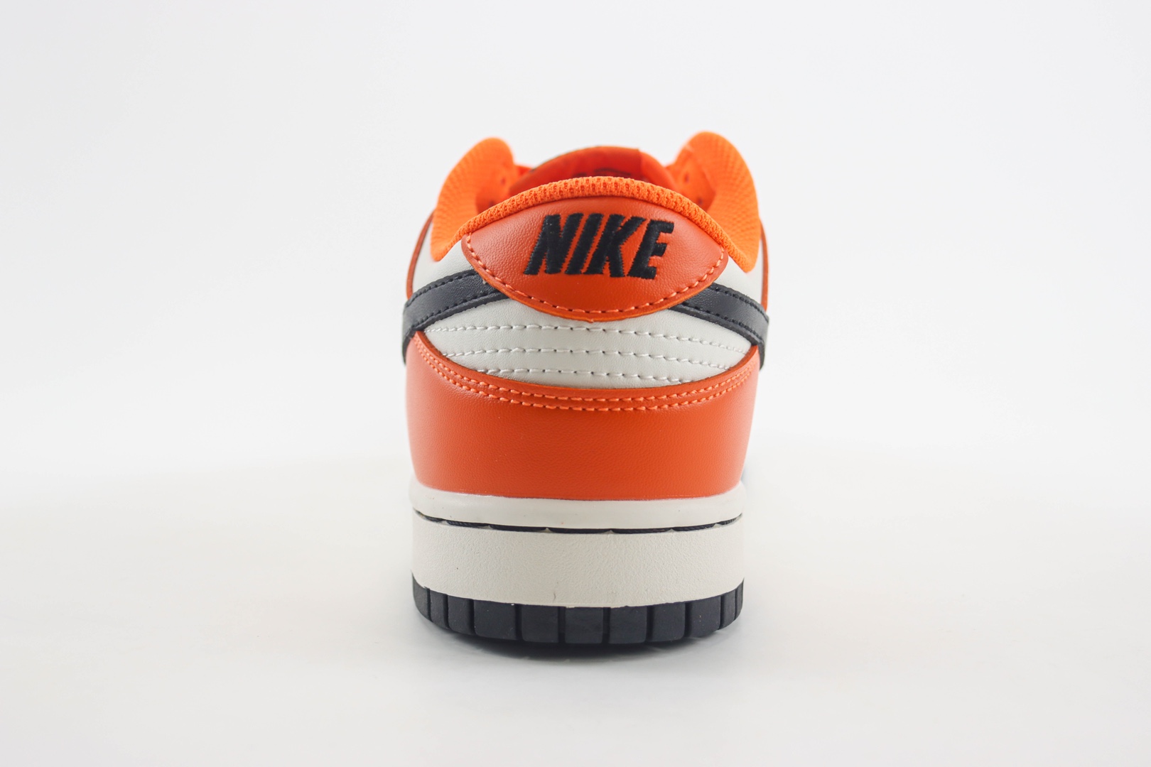 耐克Nike Dunk Low纯原版本低帮Dunk白橙黑勾板鞋 莆田复刻鞋货源 货号：DH9765-003