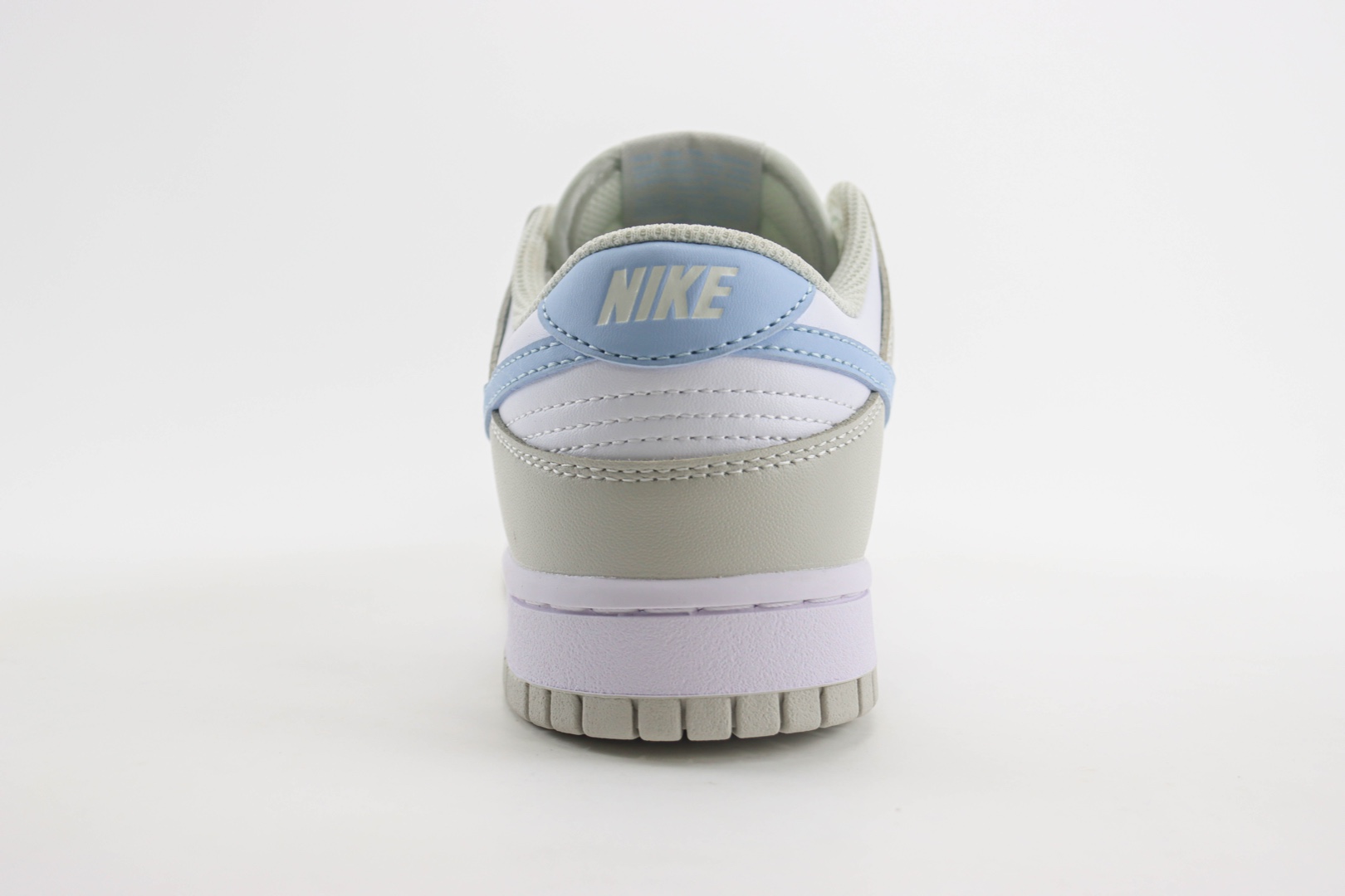 耐克Nike SB Dunk Low纯原版本低帮SB Dunk灰白蓝勾板鞋 莆田复刻鞋货源 货号：HF0023-100