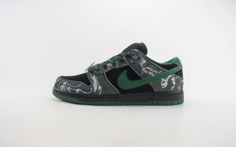 耐克There Skateboards x Nike SB Dunk Low纯原版本低帮SB Dunk黑绿涂鸦滑板板鞋 莆田耐克微信 货号：HF7743-001