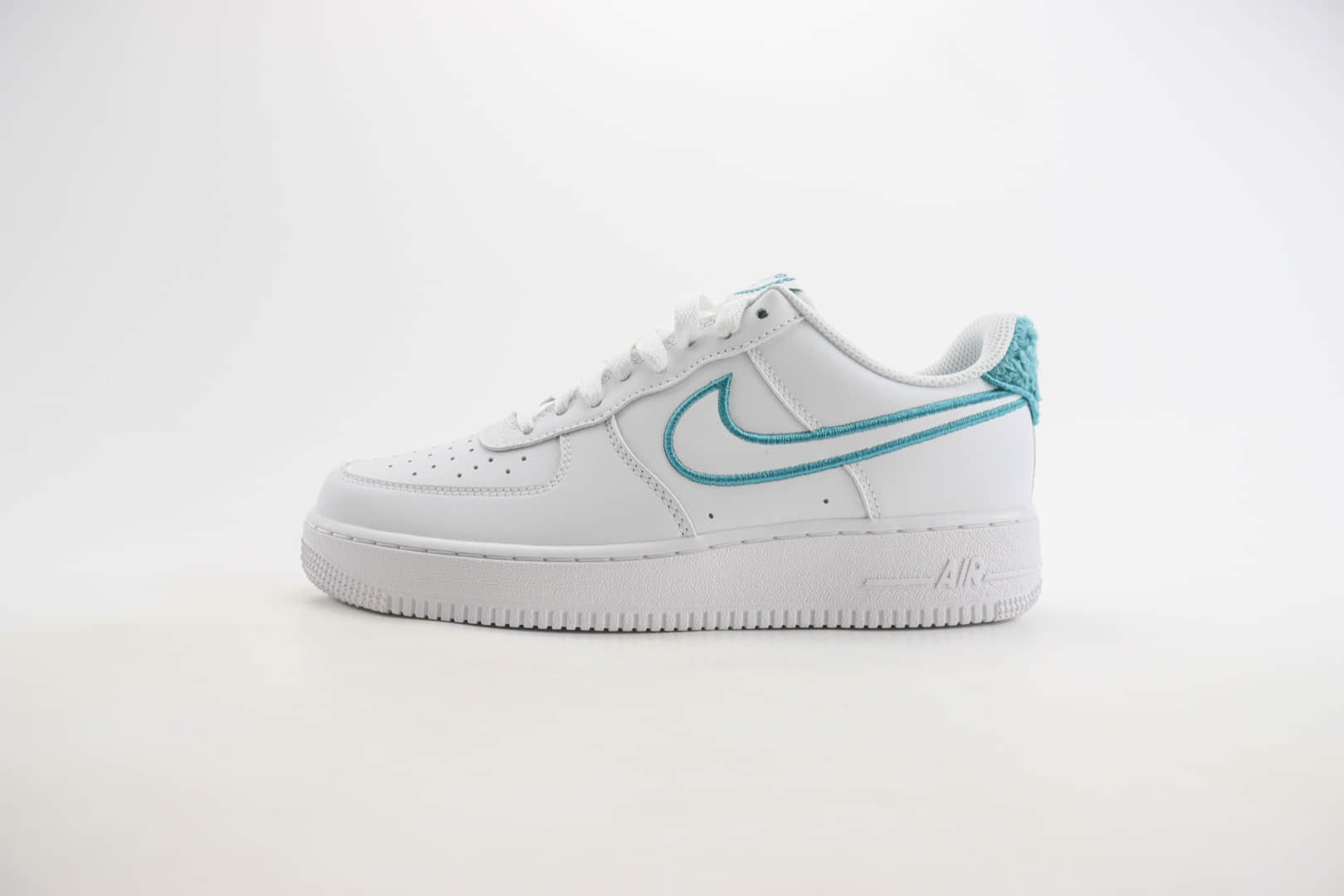 耐克Nike Air Force 1 '07 Low纯原版本低帮空军一号白绿勾配色板鞋 莆田空军一号系列批发 货号：FZ2008-100