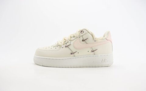 耐克Nike Air Force 1 Mid纯原版本空军一号中帮AF1米黄粉四小勾绑带板鞋 莆田耐克货源 货号：FC8110-181