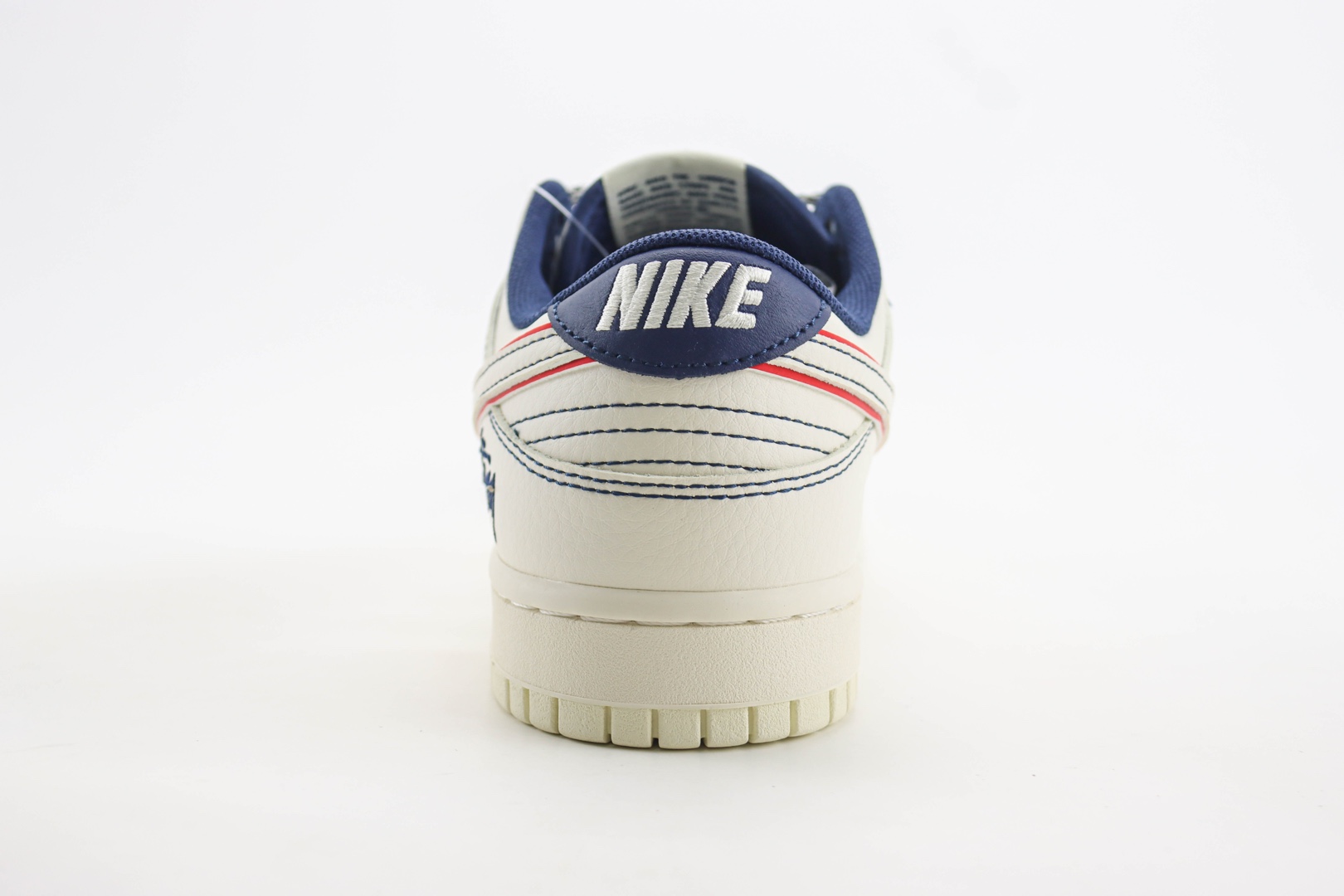 耐克Stussy x Nike Dunk Low纯原版本斯图西联名Dunk兔八哥米红蓝板鞋 莆田耐克工厂 货号：XY1688-012