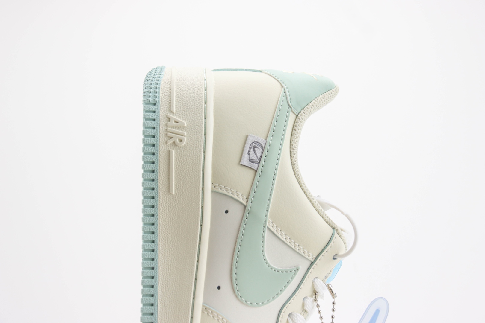 耐克Nike Air Force 1'07 Low “Floating ice”纯原版本空军一号AF1云浮冰双勾低帮板鞋 莆田耐克货源 货号：FB1839-211