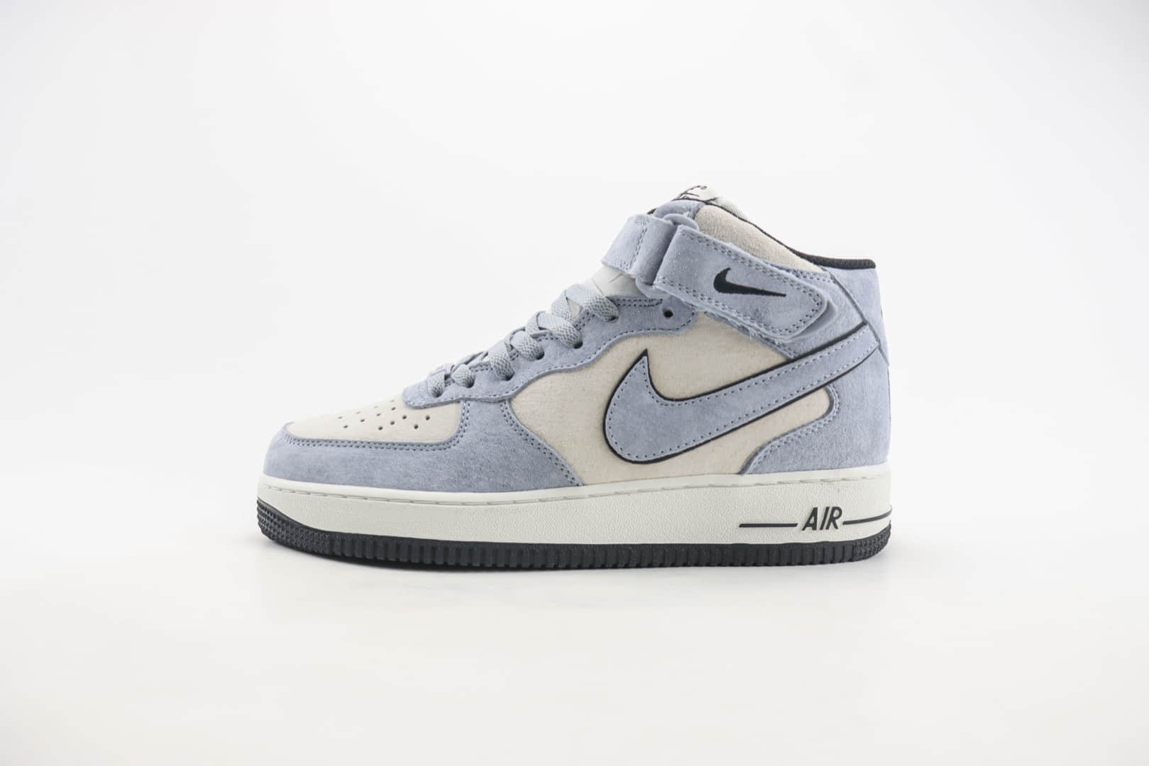 耐克Nike Air Force 1 Mid纯原版本中帮空军一号大友克洋麂皮米灰蓝色板鞋 莆田耐克工厂 货号：CG9904-104