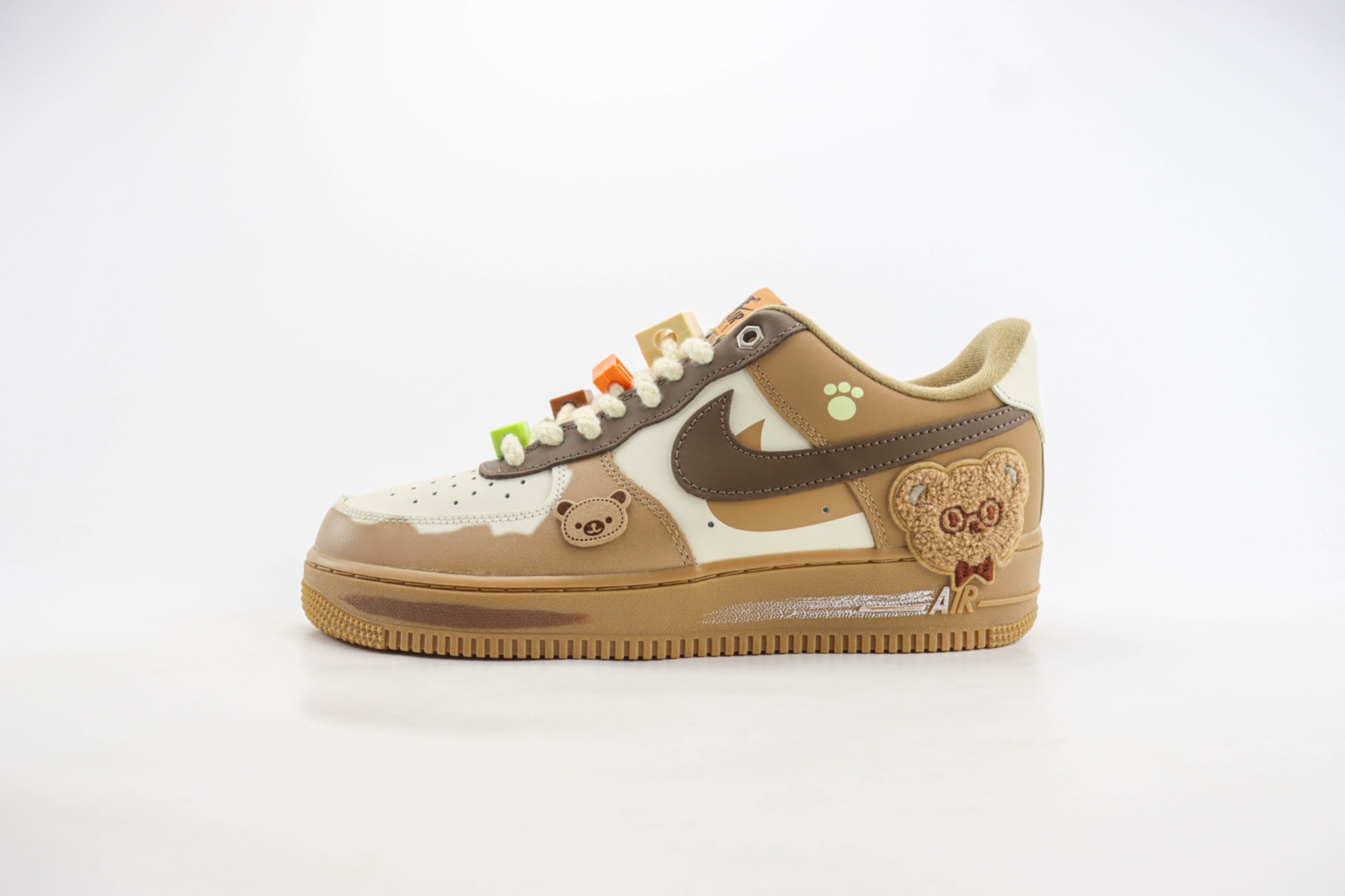 耐克Nike Air Force 1 Low纯原版本空军一号AF1定制配色“小狗脚印”棕熊小麦板鞋 莆田耐克代理 货号：CJ9179-999