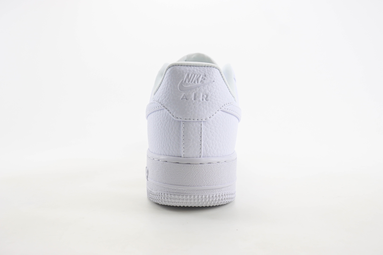 耐克Nike Air Force 1 ‘07 Low纯原版本空军一号AF1万圣节面具纯白运动板鞋 莆田天花板AF1 货号：IB4025-100