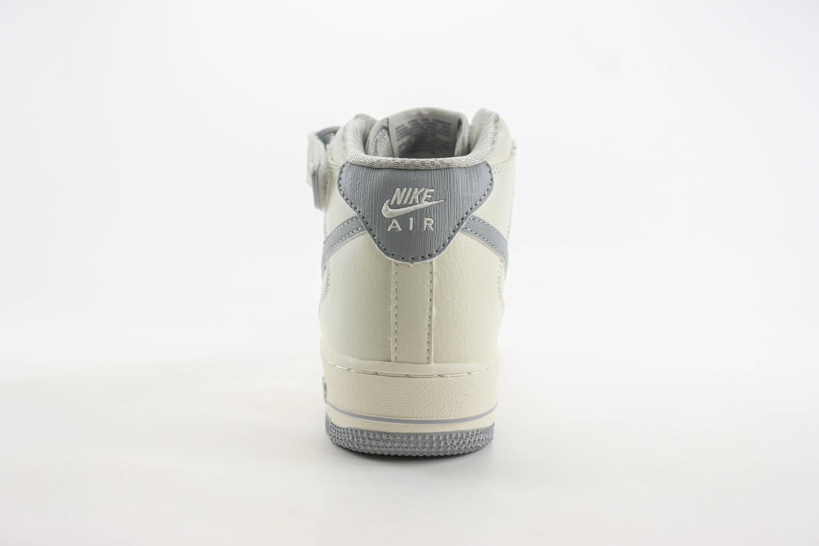 耐克Nike Air Force 1 Mid纯原版本空军一号中帮AF1米灰色板鞋 莆田耐克代理 货号：PA0920-608