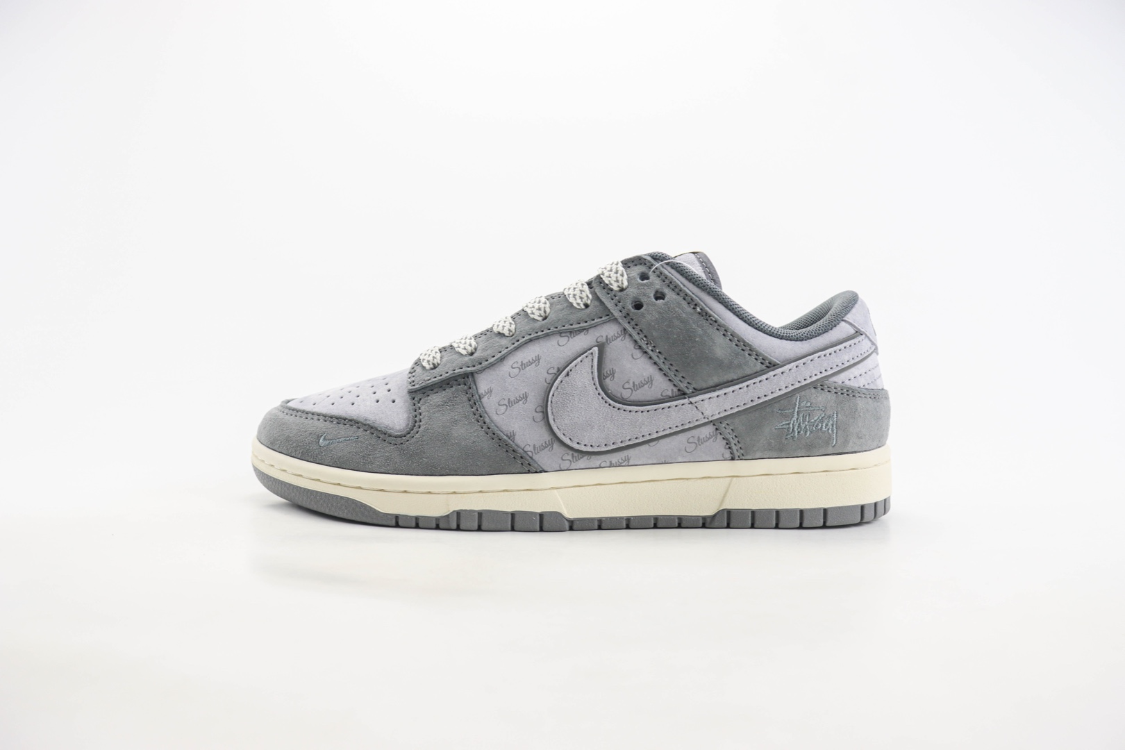 耐克Stussy x Nike SB Dunk Low纯原版本低帮SB Dunk灰紫色斯图西联名板鞋 莆田耐克货源 货号：XS1086-008