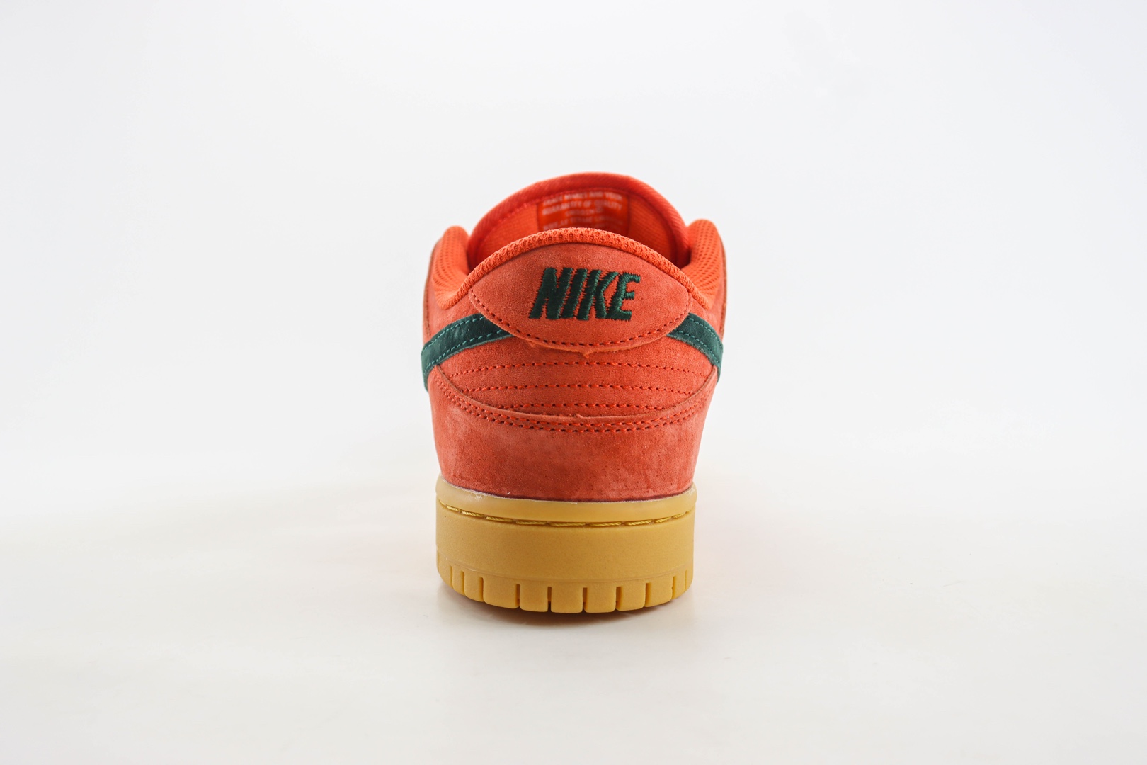 耐克Nike SB Dunk Low纯原版本低帮SB Dunk麂皮橙生胶滑板板鞋 莆田耐克代理 货号：HF3704-800