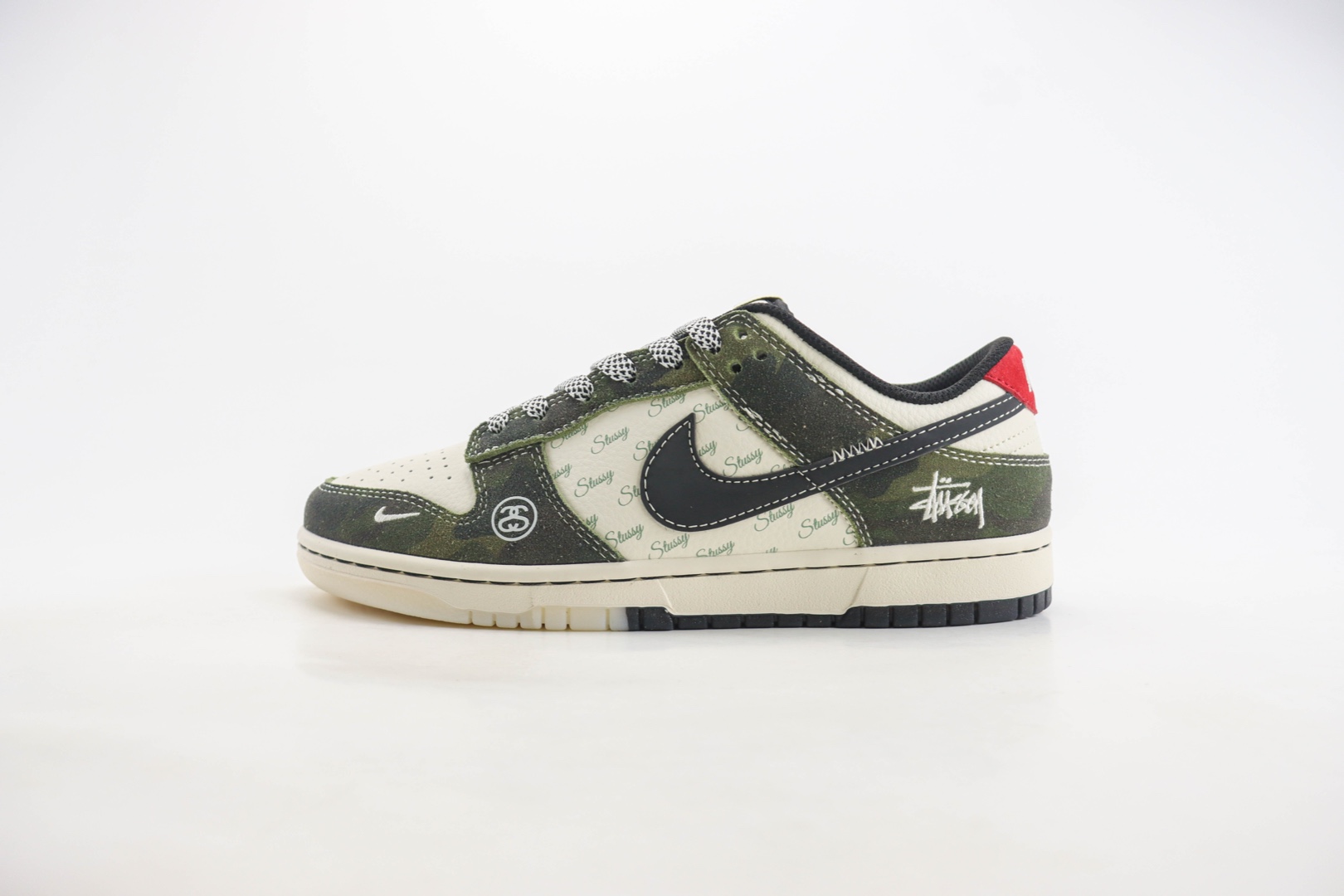 耐克Stussy x Nike SB Dunk Low纯原版本低帮SB Dunk迷彩黑勾联名斯图西低帮板鞋 莆田耐克工厂 货号：DM6868-011