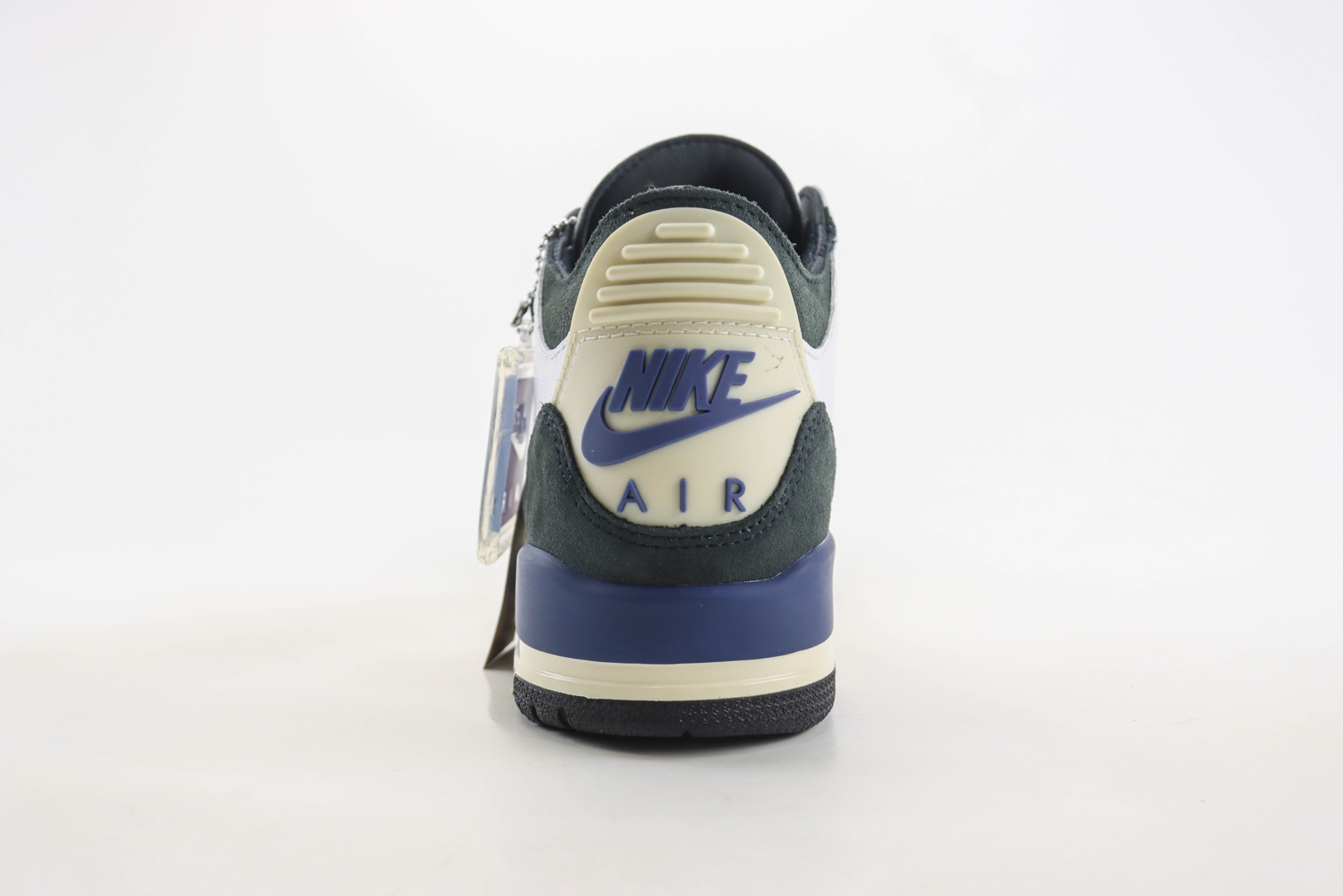 乔丹Air Jordan 3 Retro OG SP “Diffused Blue”纯原版本乔3AJ3白蓝水泥实战篮球鞋 莆田AJ货源 货号：HV8571-100